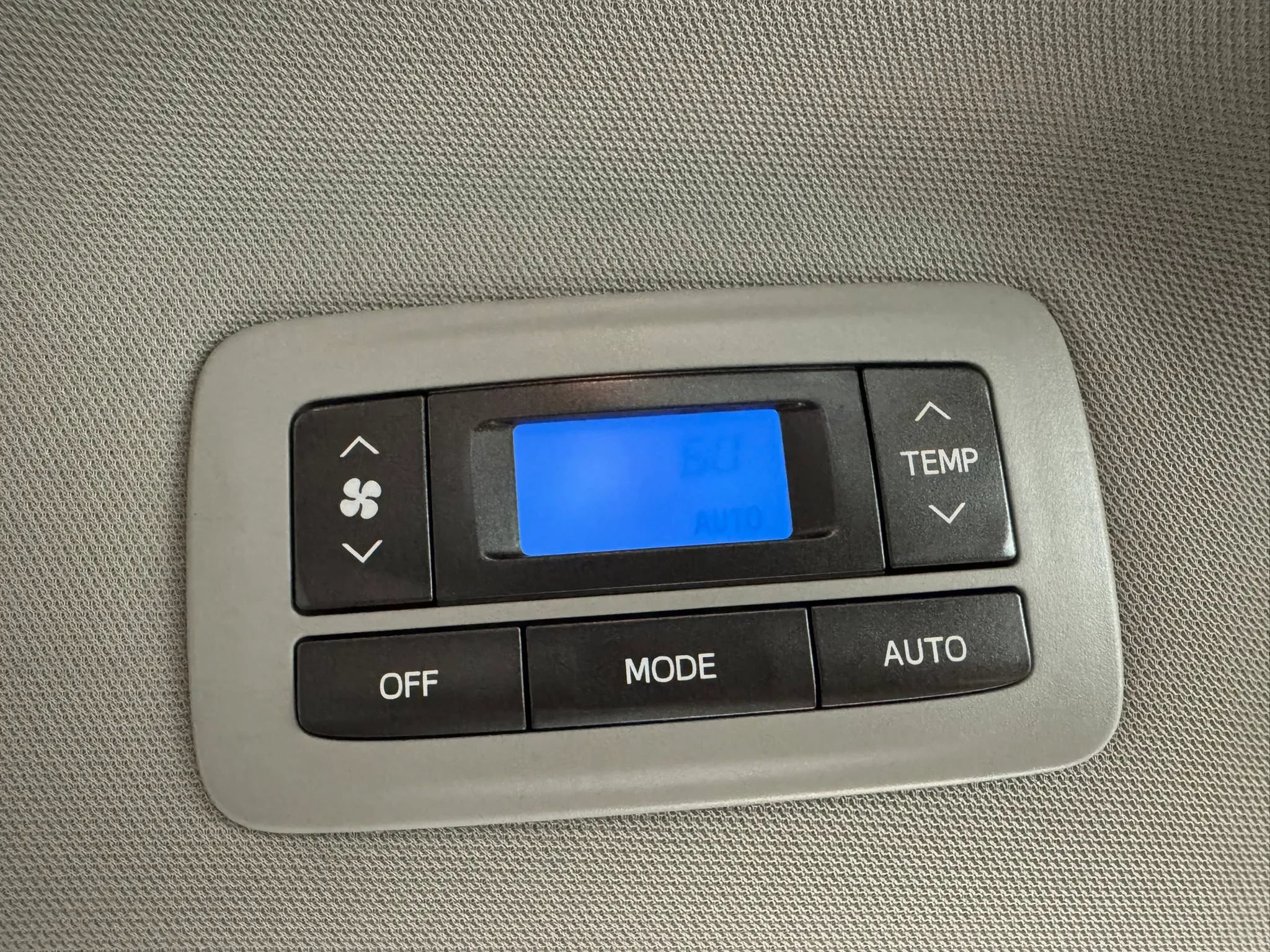 Used 2019 Toyota Sienna LE AWD/4WD image 34