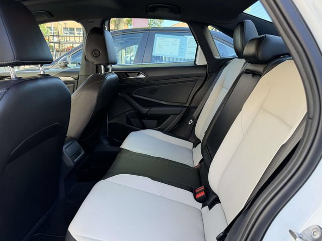 Certified 2021 Volkswagen Jetta R-Line w/ R-Line Cold Weather Package FWD image 13