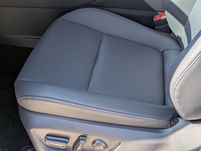 New 2026 Toyota Crown Signia Limited image 4