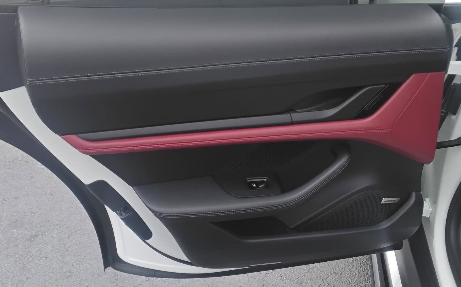 Used 2020 Porsche Taycan 4S image 20