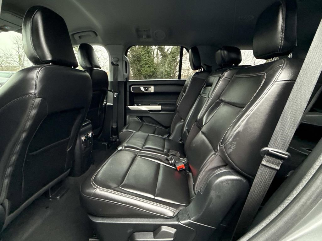 Used 2023 Ford Explorer XLT w/ Equipment Group 202A image 18