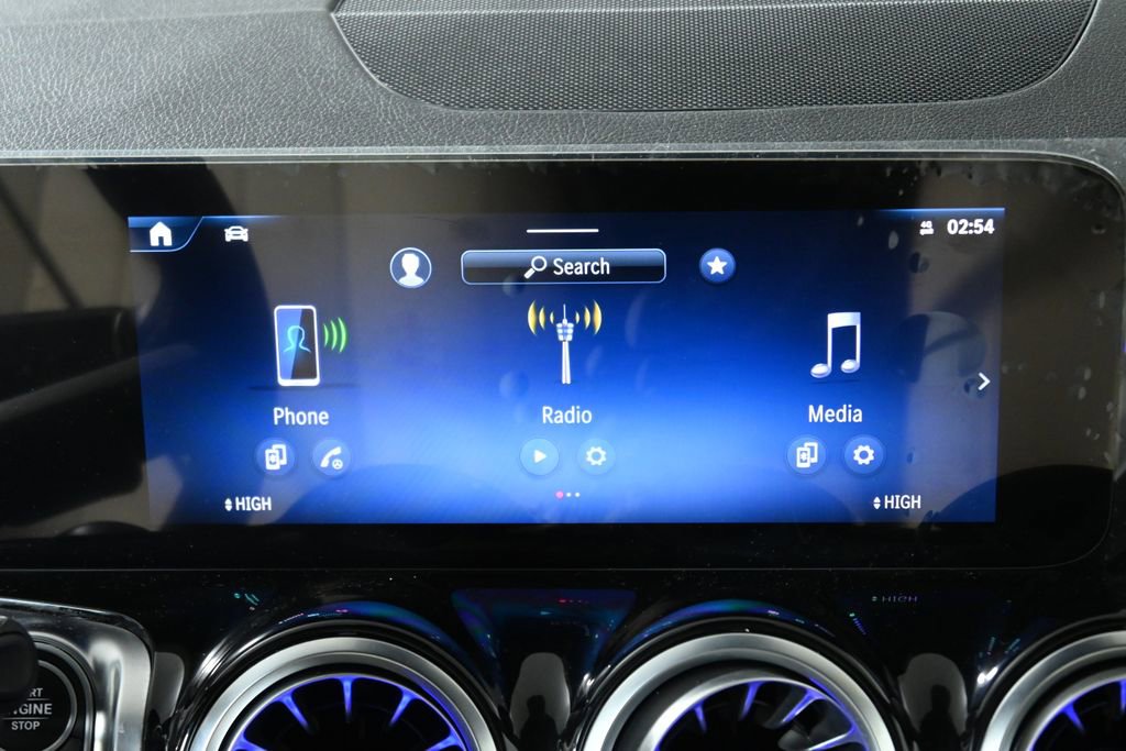 Certified 2026 Mercedes-Benz GLB 250 4MATIC image 21