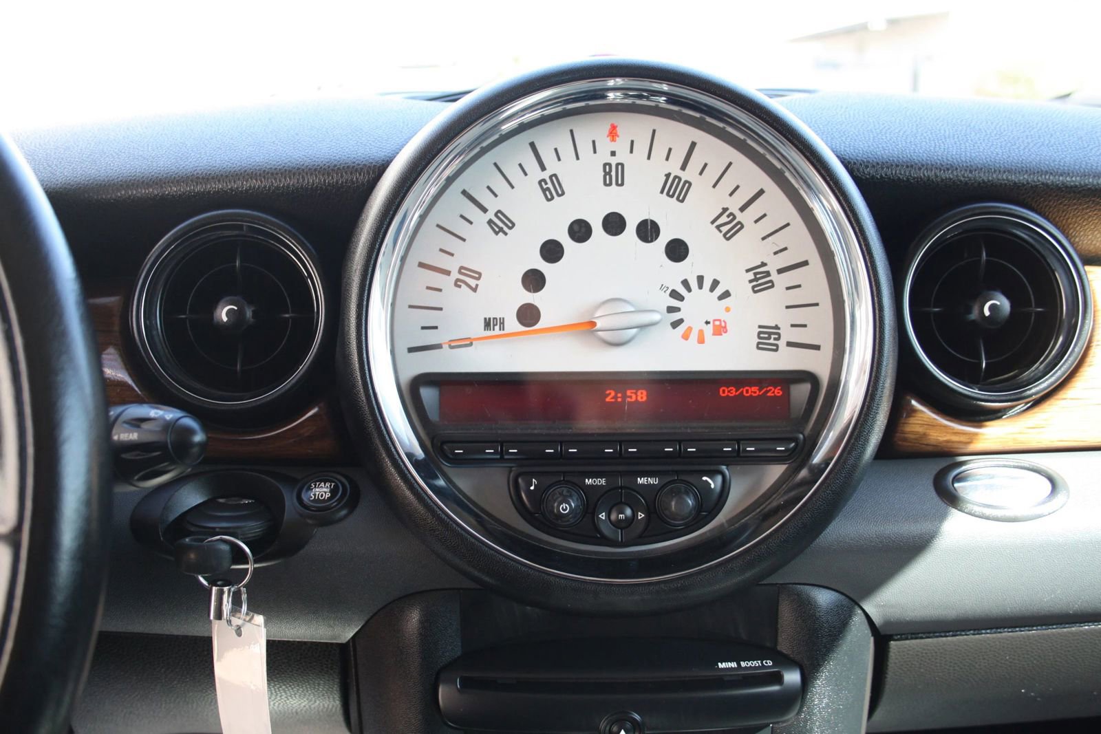 Used 2011 MINI Cooper Clubman image 17