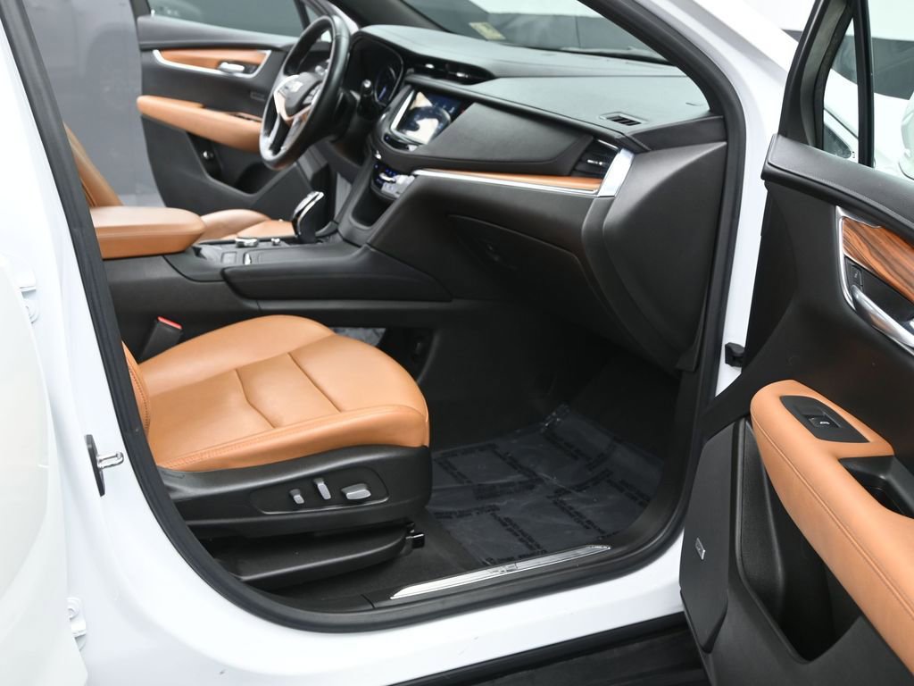 Used 2022 Cadillac XT5 Premium Luxury image 19