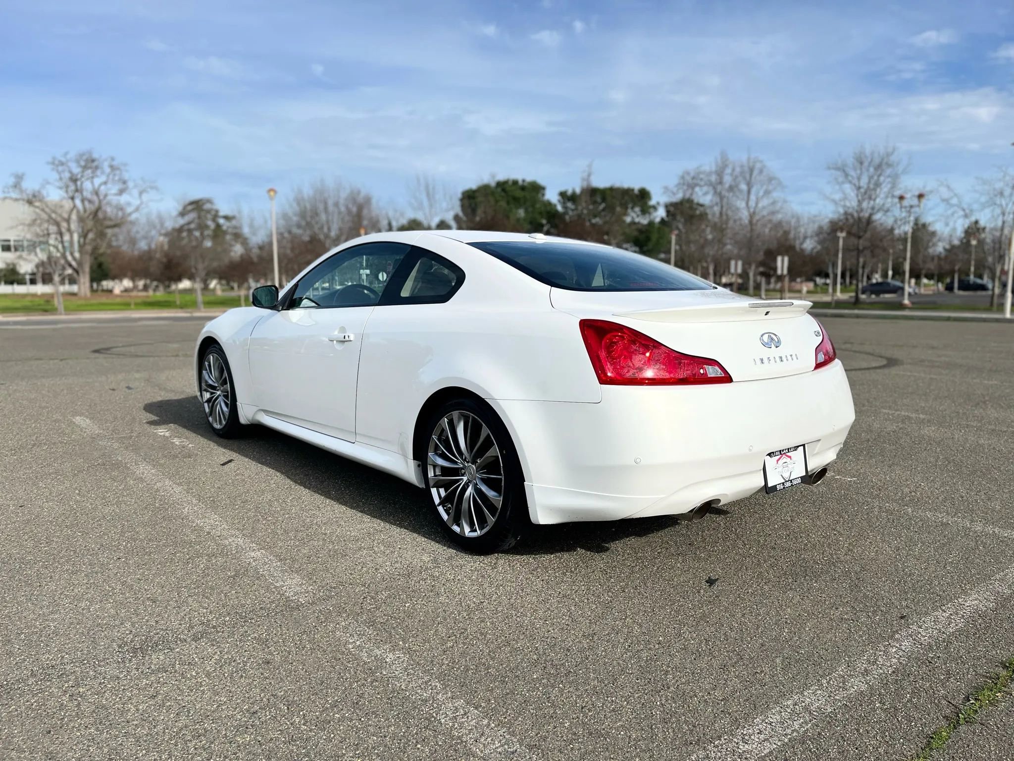 Used 2013 INFINITI G37 Journey w/ Premium Pkg image 7