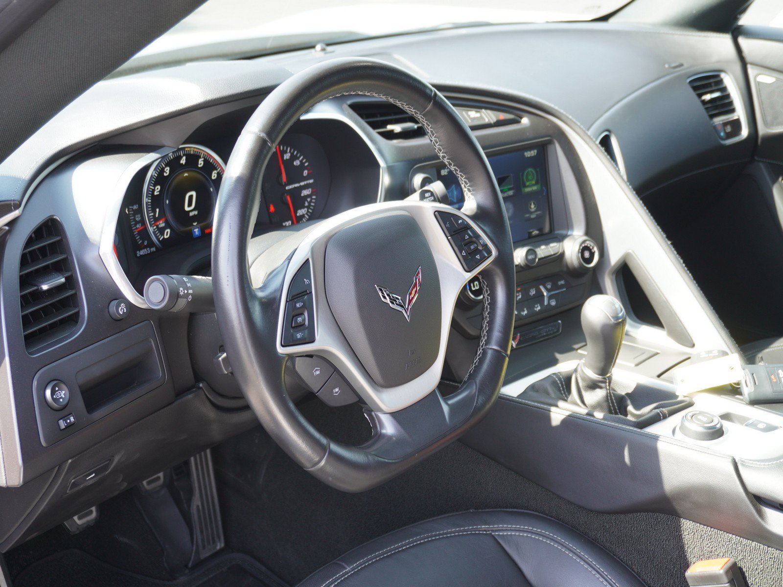 Used 2017 Chevrolet Corvette Stingray Coupe w/ Carbon Flash Badge Package RWD image 11