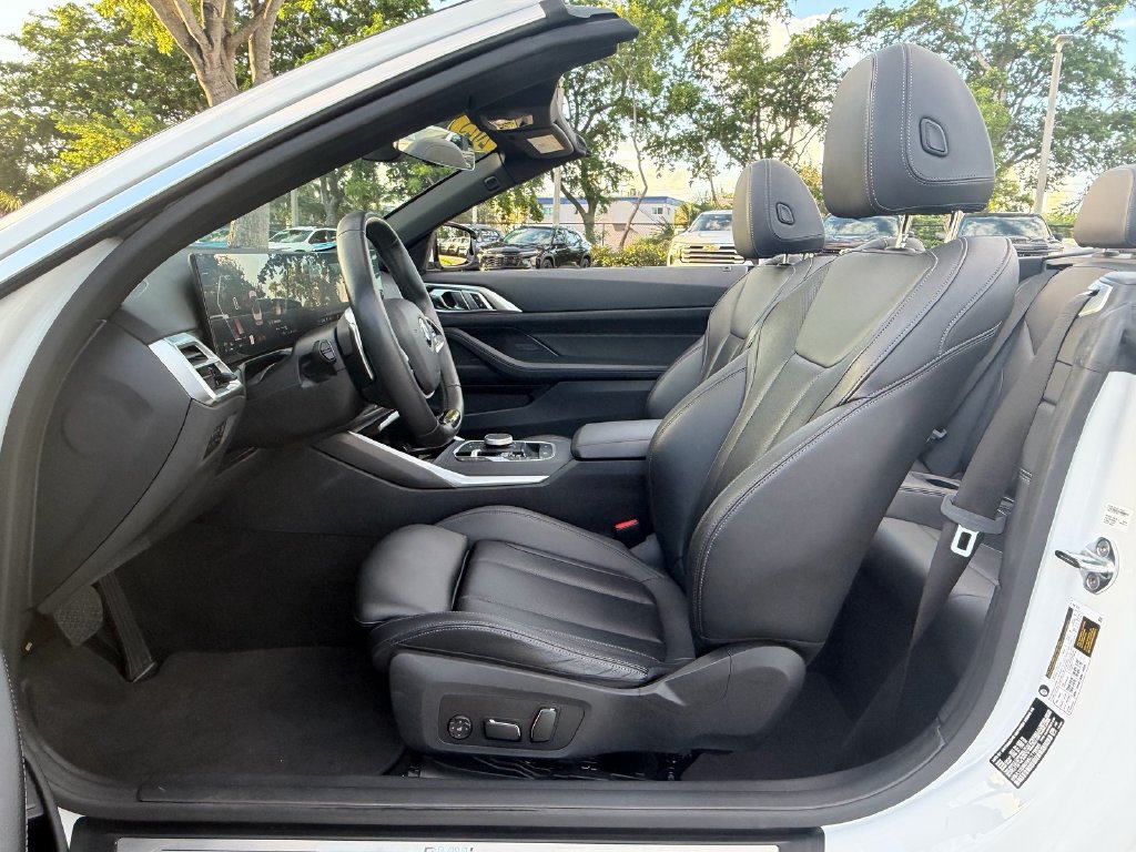 Used 2025 BMW 430i Convertible RWD image 9