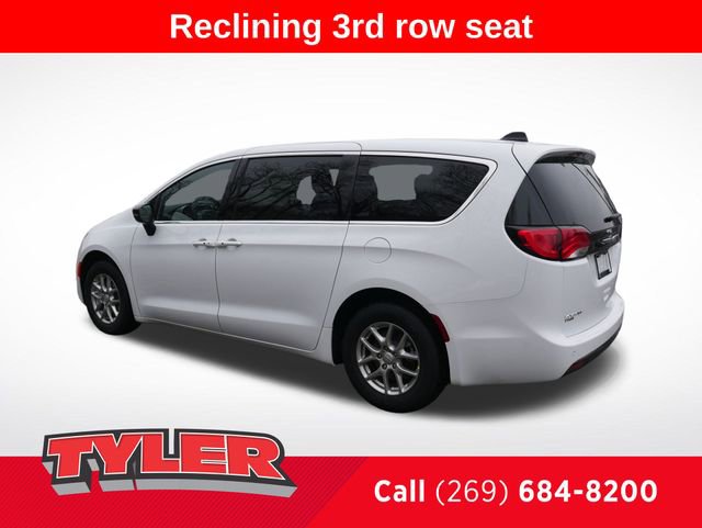 New 2026 Chrysler Voyager LX image 5