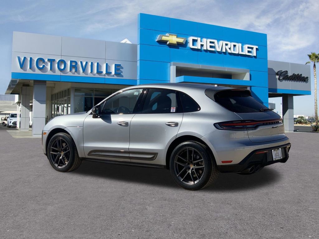 Used 2023 Porsche Macan Base image 6