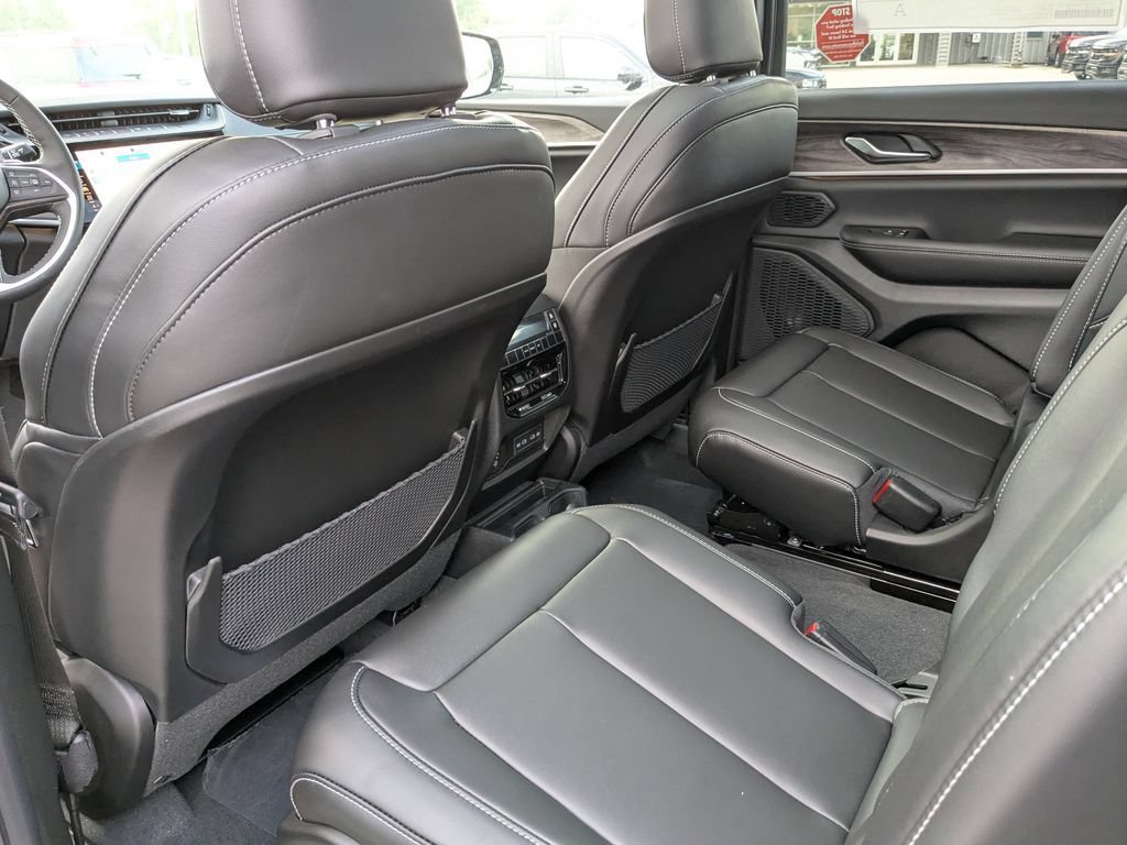 New 2027 Jeep Grand Cherokee L Limited AWD/4WD image 22