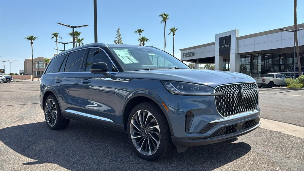 New 2026 Lincoln Aviator Reserve AWD/4WD image 2