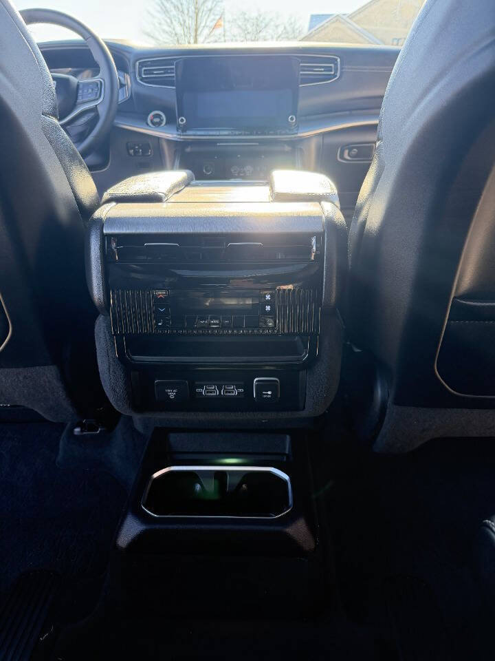 Used 2024 Jeep Wagoneer L Series II w/ Convenience Group I image 36