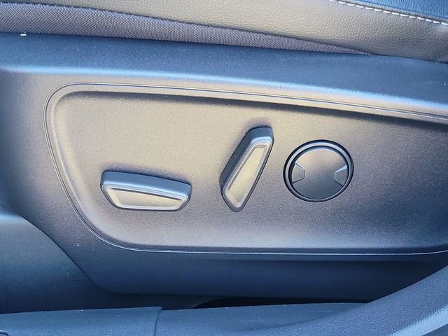 Certified 2022 Ford Escape Titanium w/ Class II Trailer Tow Package image 13