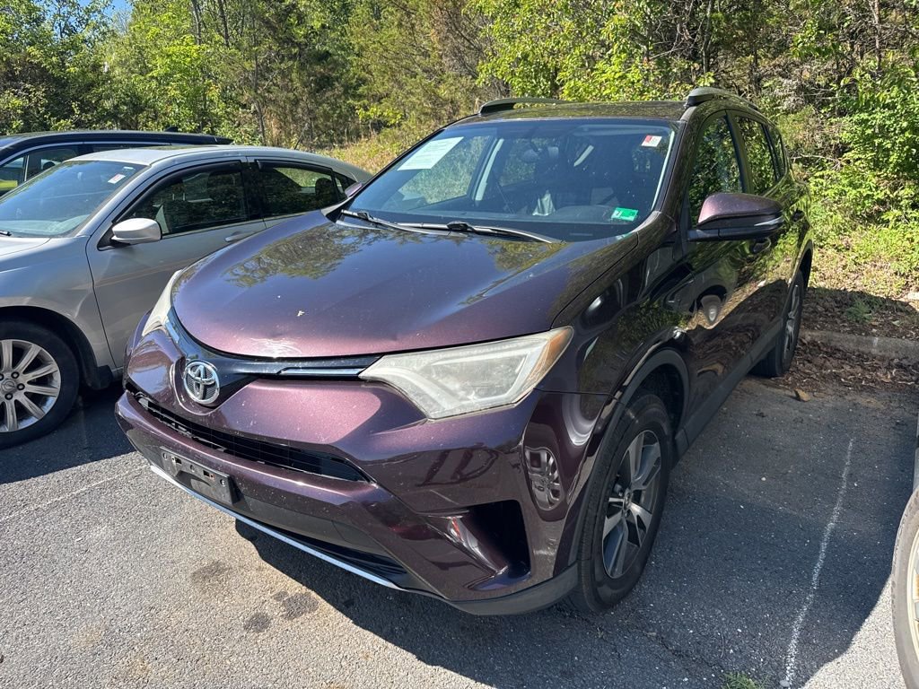 Used 2016 Toyota RAV4 XLE AWD/4WD image 2
