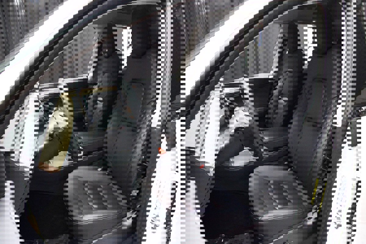 Used 2023 Tesla Model Y Long Range image 11