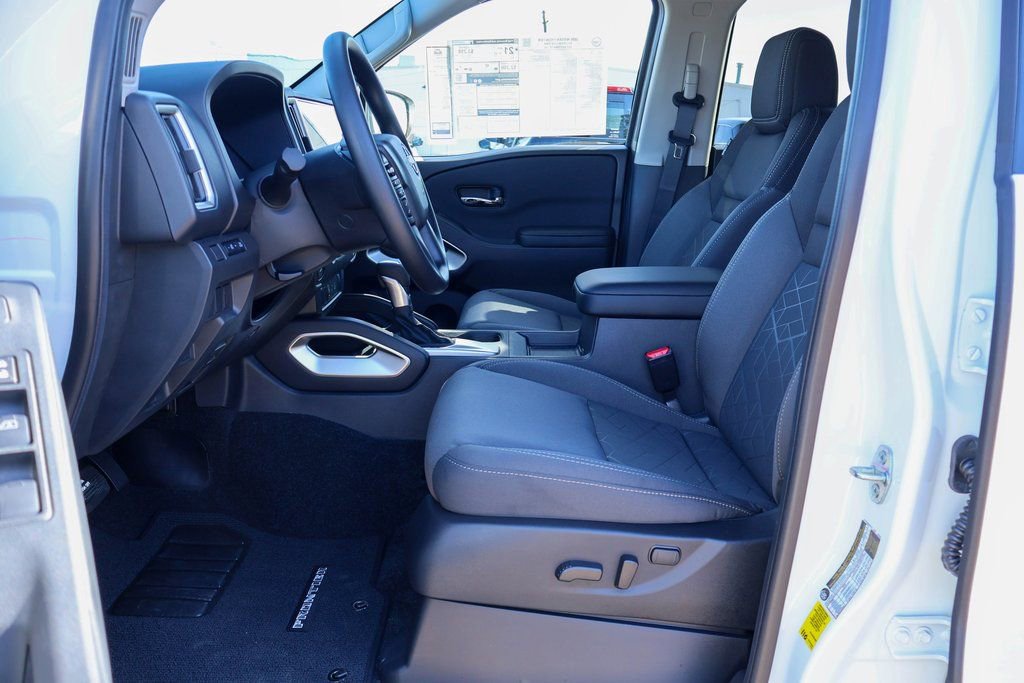 New 2026 Nissan Frontier SV image 7