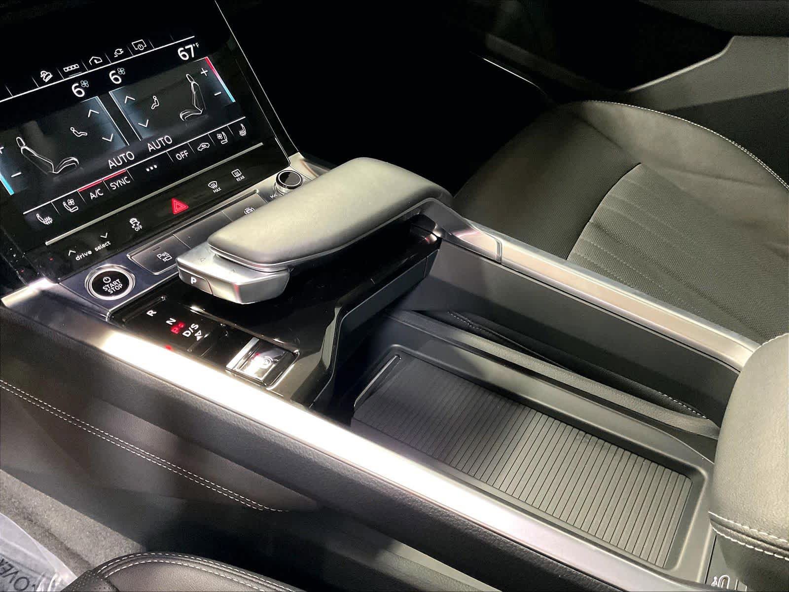 Certified 2024 Audi Q8 e-tron Premium Plus AWD/4WD image 17