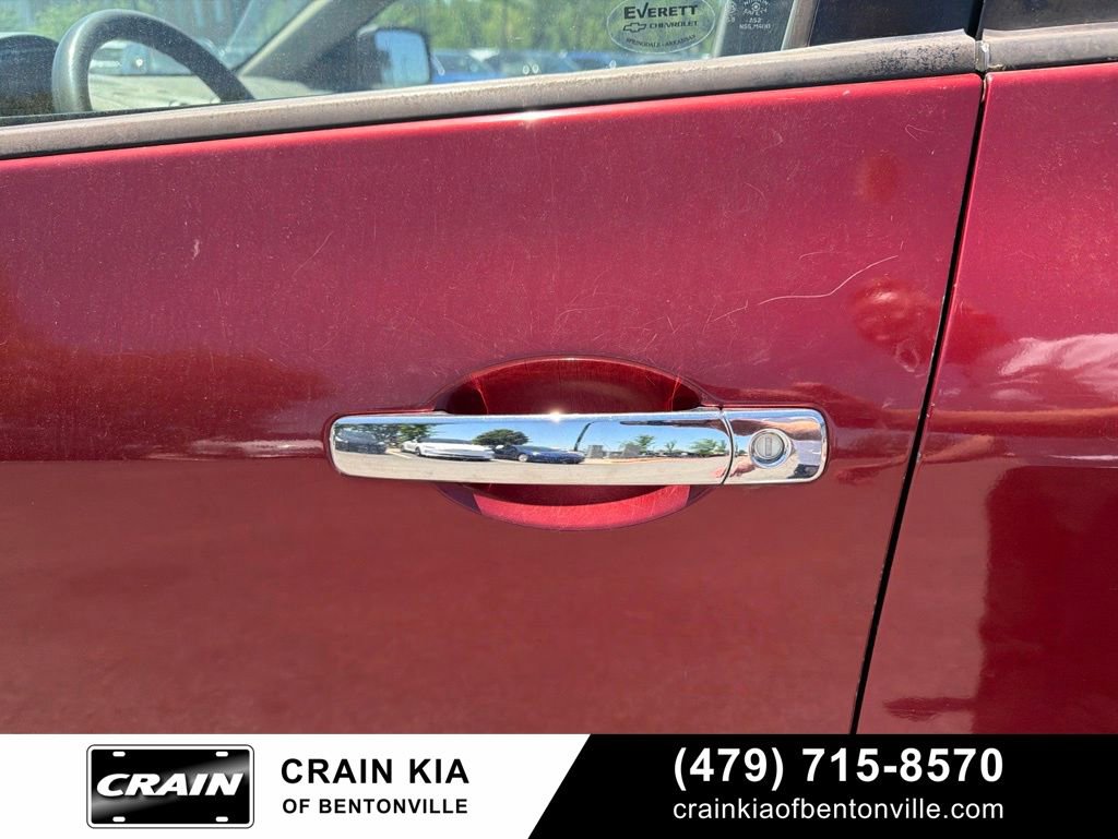 Used 2013 Nissan Rogue S FWD image 10