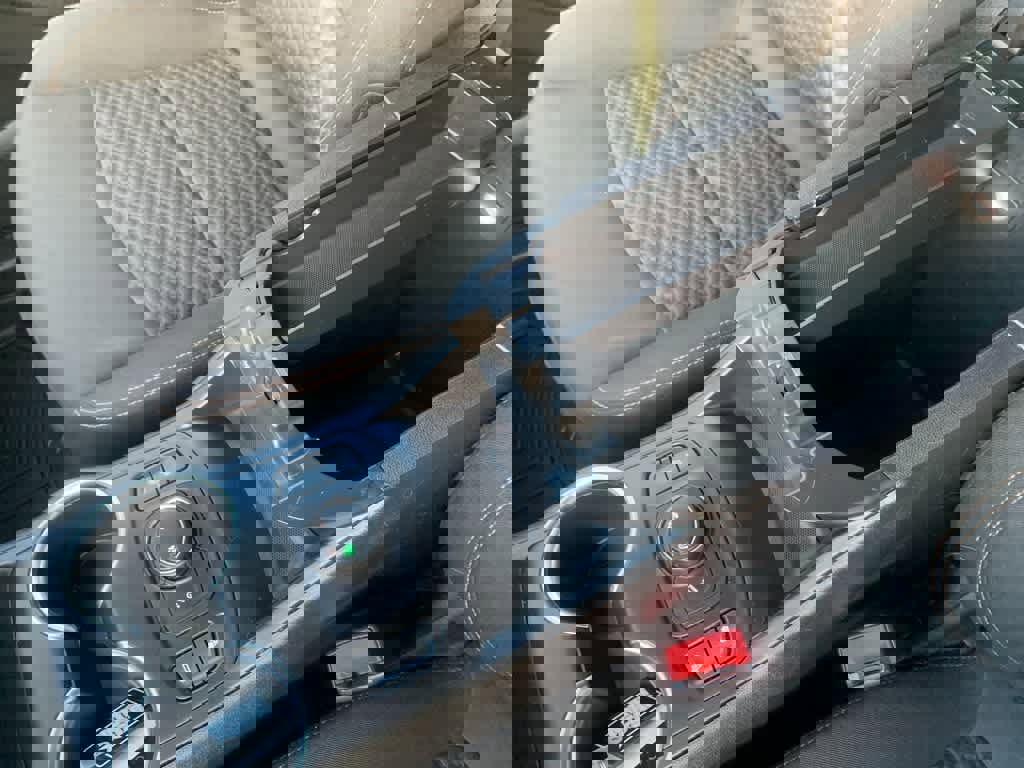 Used 2018 GMC Terrain SLE w/ Driver Convenience Package image 25