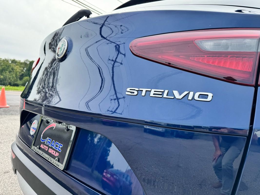 Used 2021 Alfa Romeo Stelvio Sprint w/ Sun & Sound Package AWD/4WD image 44