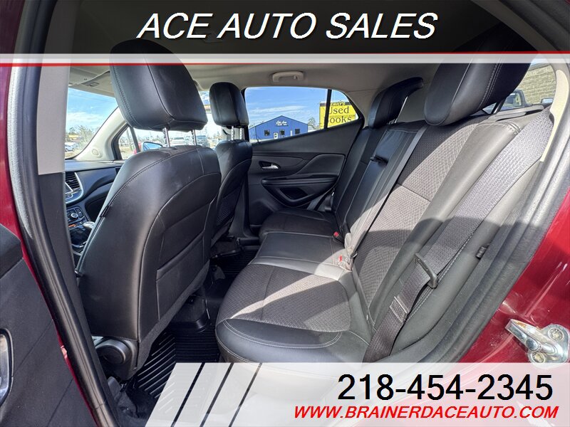 Used 2021 Buick Encore Preferred AWD/4WD image 16