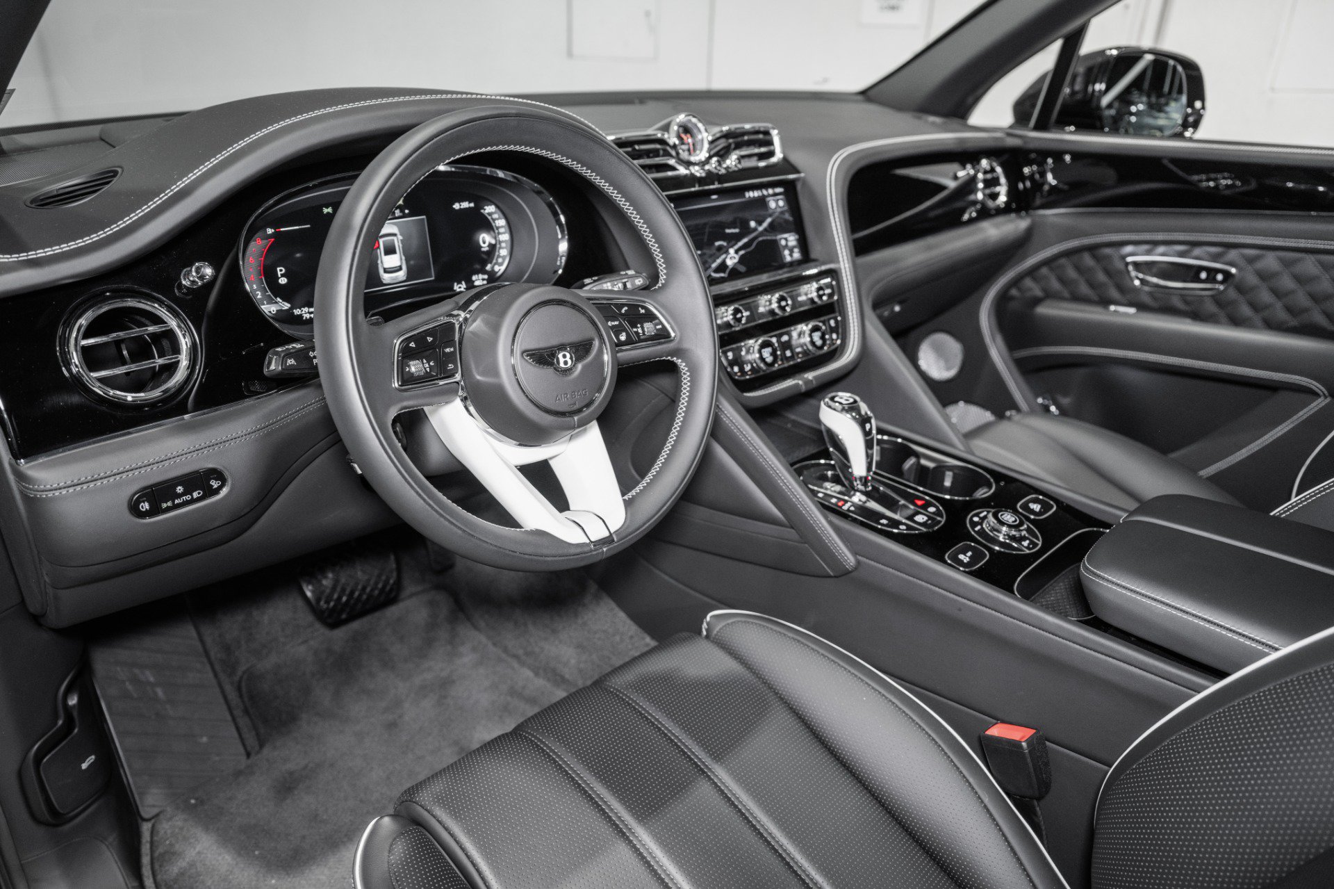 New 2024 Bentley Bentayga AWD/4WD image 18