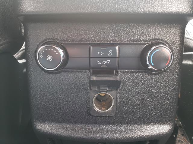 Used 2019 Ford Explorer XLT image 15