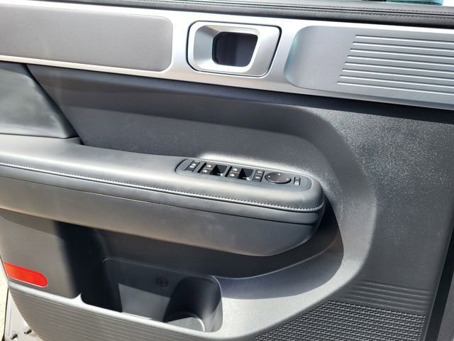 Used 2025 Hyundai Santa Fe SEL image 13