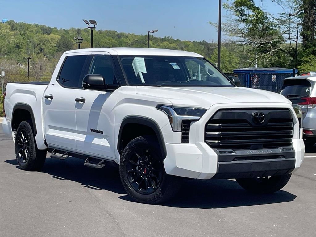 Used 2022 Toyota Tundra SR5 w/ SR5 Convenience Package