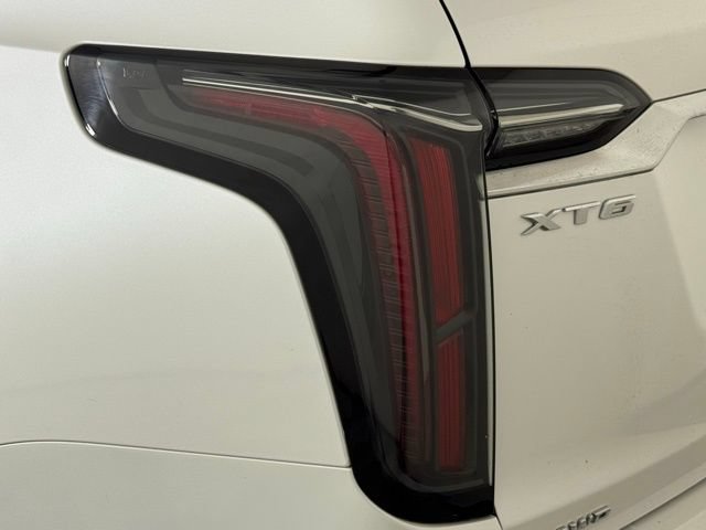 Certified 2022 Cadillac XT6 Sport w/ Technology Package AWD/4WD image 14