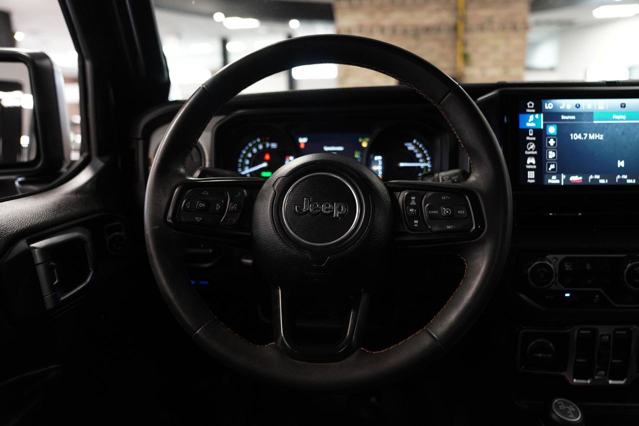 Used 2024 Jeep Wrangler Unlimited w/ Convenience Group AWD/4WD image 35