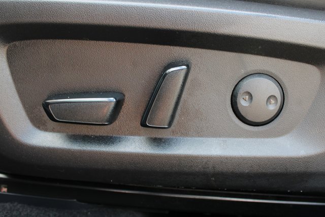 Used 2022 Mitsubishi Outlander SE image 13