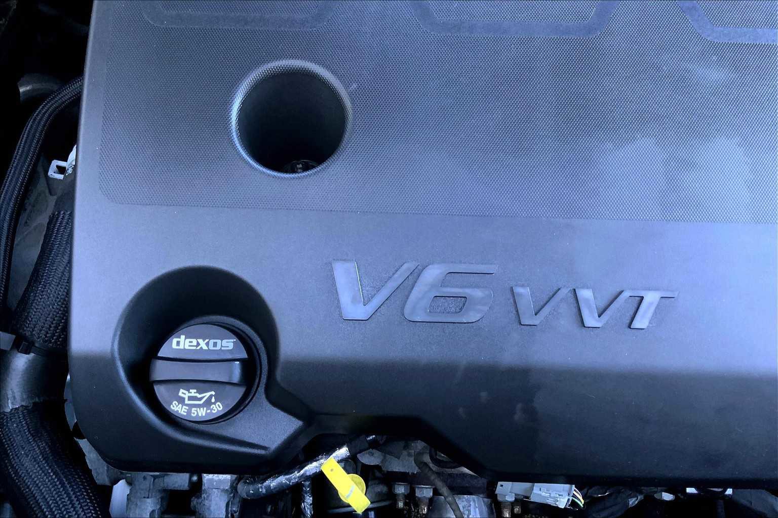 Used 2023 Chevrolet Traverse LT image 30