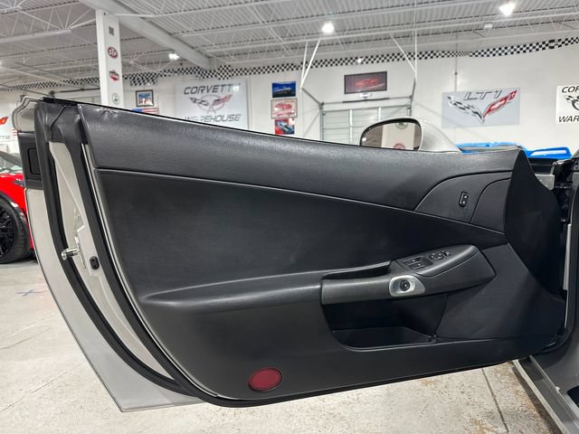 Used 2006 Chevrolet Corvette Coupe RWD image 15