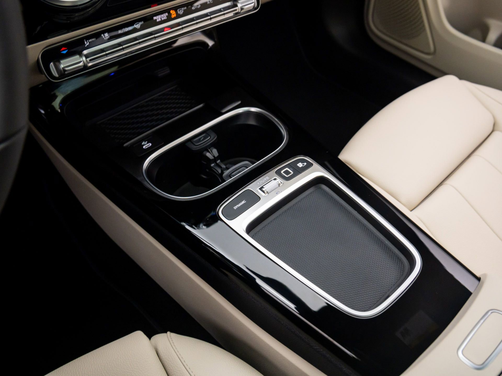 New 2026 Mercedes-Benz CLA 250 4MATIC image 13