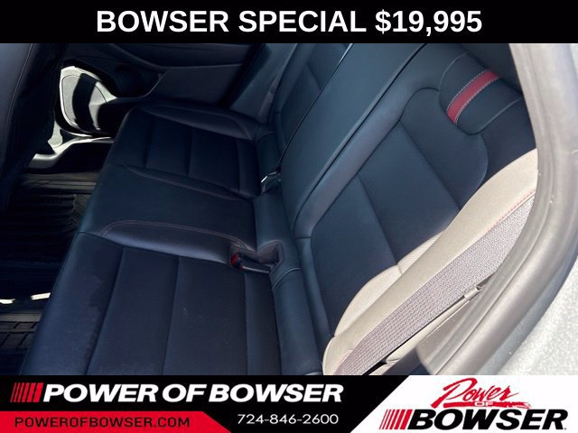 Used 2024 Chevrolet Trax RS w/ Sunroof Package FWD image 10