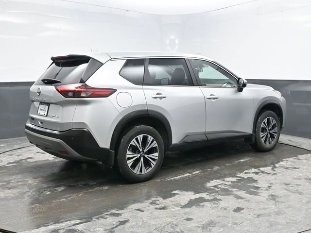 Used 2023 Nissan Rogue SV image 7