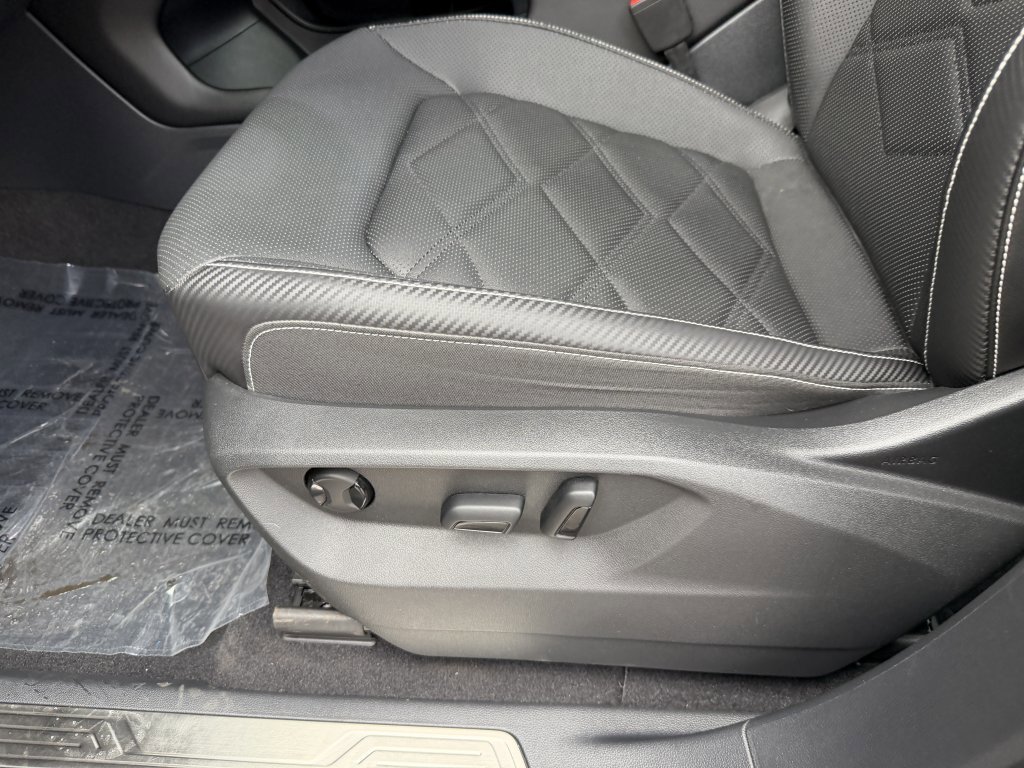 Used 2024 Volkswagen Atlas Cross Sport SE w/ Panoramic Sunroof Package image 29