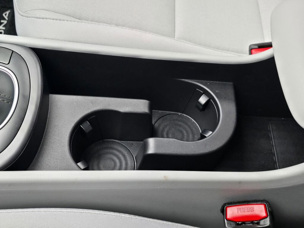 Used 2024 Hyundai Kona SE image 30