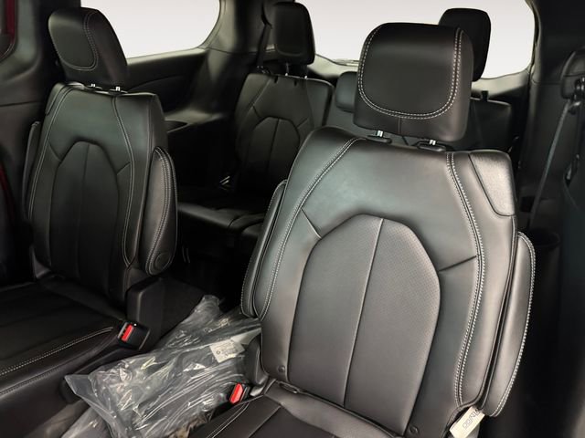 New 2026 Chrysler Pacifica Select image 20