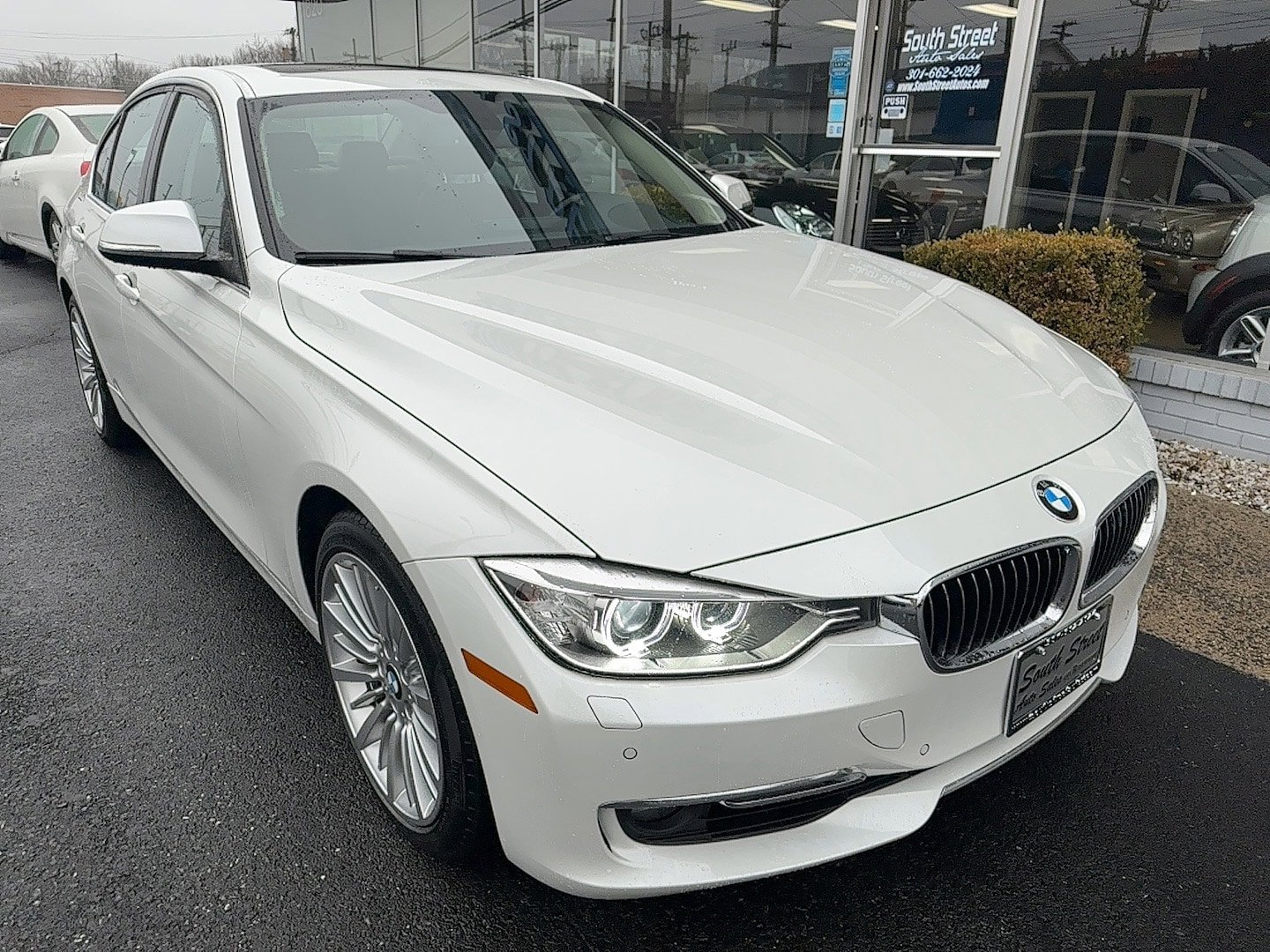 Used 2014 BMW 335i Sedan image 2
