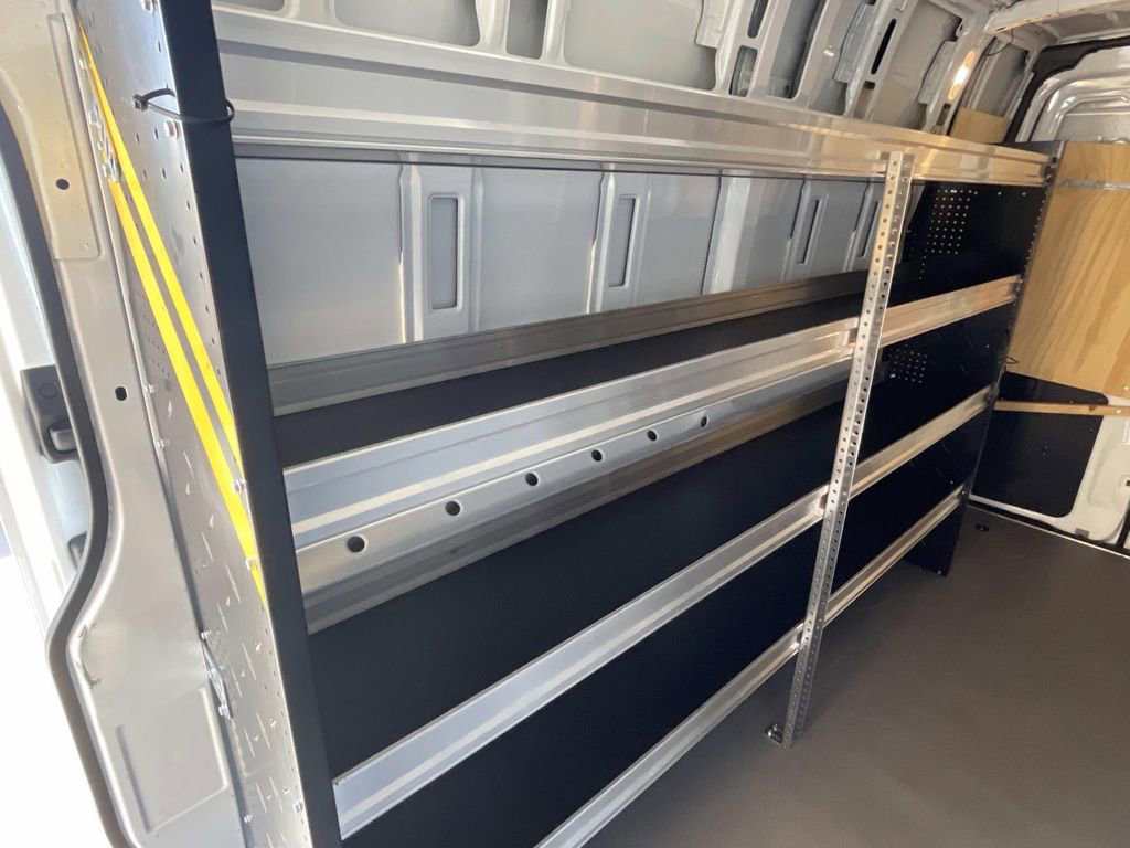 Used 2023 Mercedes-Benz Sprinter 2500 image 9