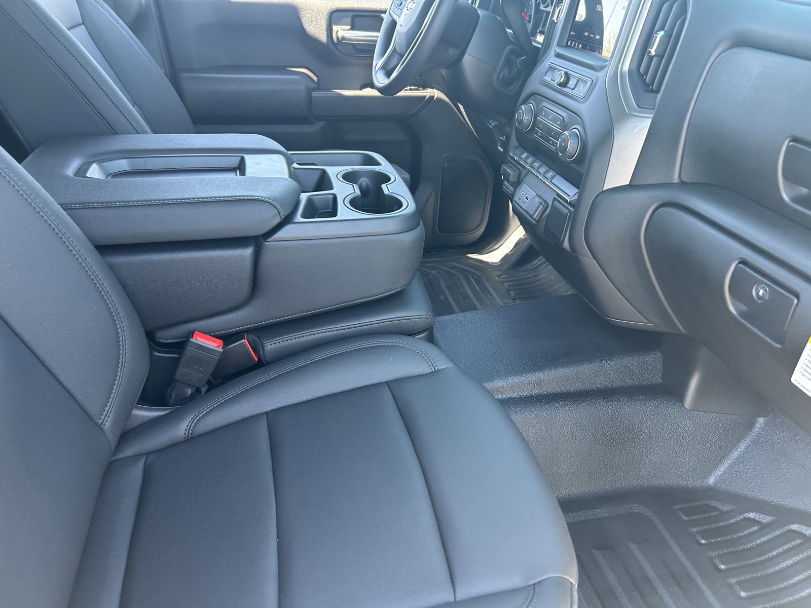 Certified 2026 Chevrolet Silverado 2500 W/T w/ WT Convenience Package AWD/4WD image 11