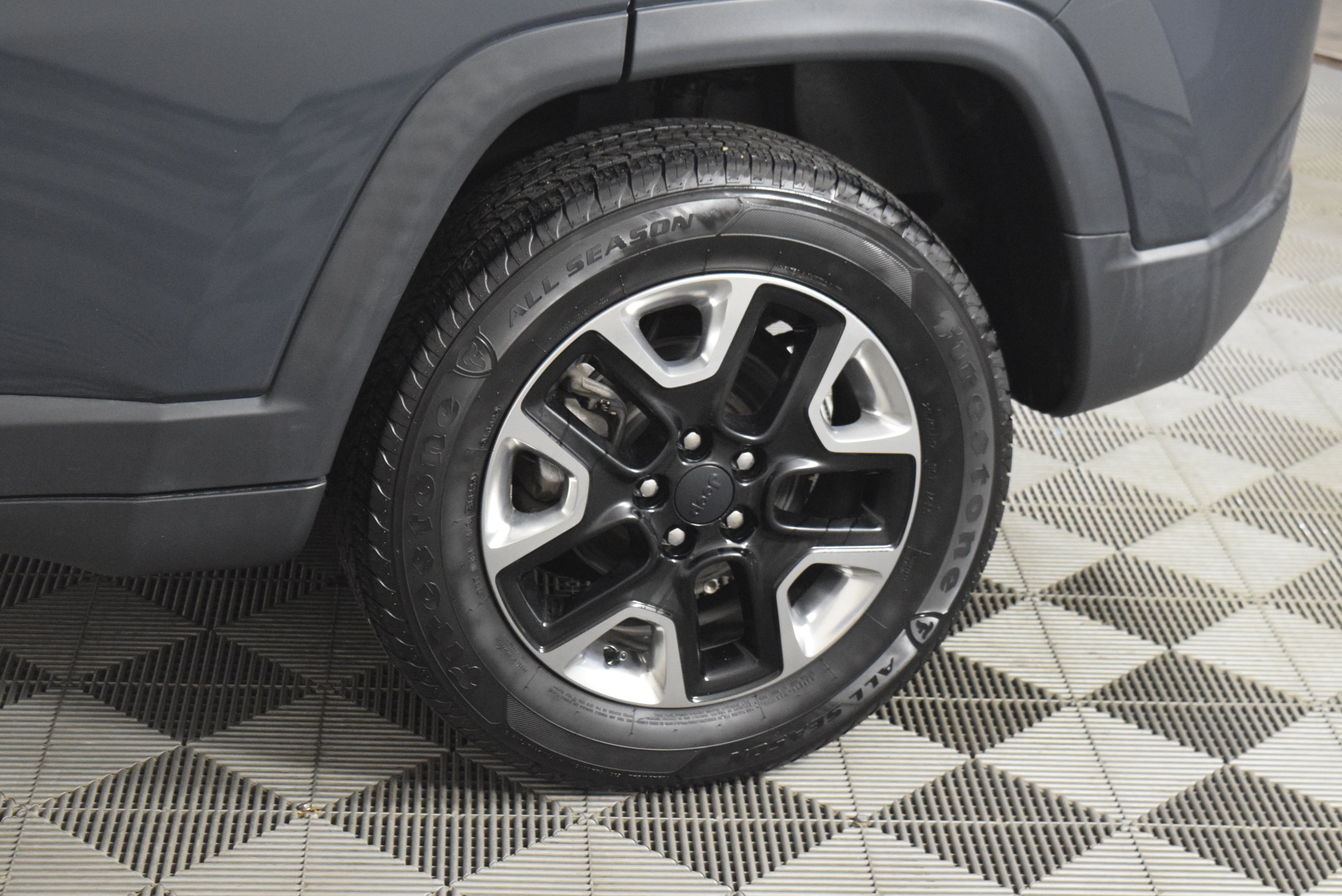 Used 2018 Jeep Compass Trailhawk w/ Navigation Group image 49