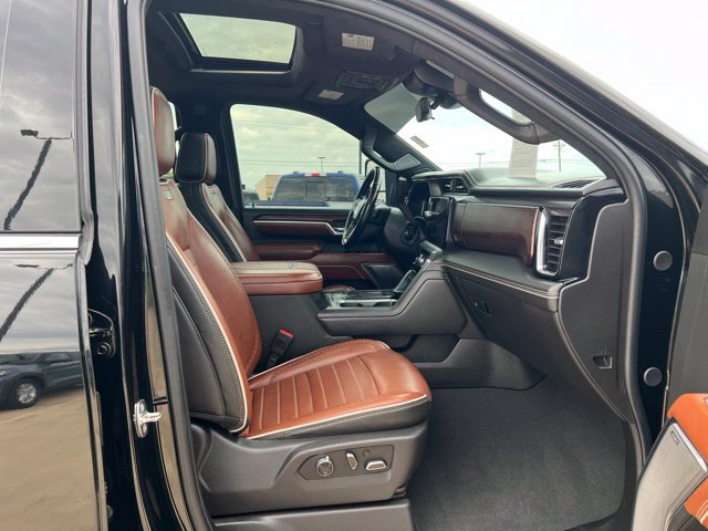 Used 2024 GMC Sierra 3500 Denali Ultimate AWD/4WD image 20