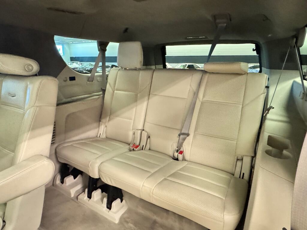 Used 2021 Cadillac Escalade ESV Sport Platinum image 13