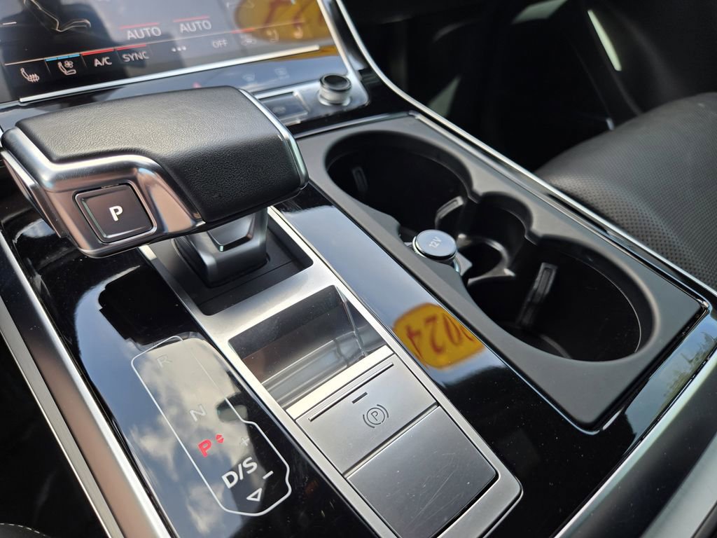 Used 2024 Audi Q7 3.0T Prestige AWD/4WD image 22