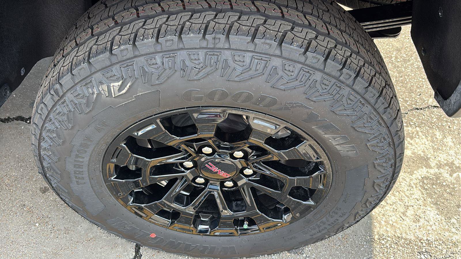New 2026 GMC Canyon Elevation w/ Convenience Package image 12