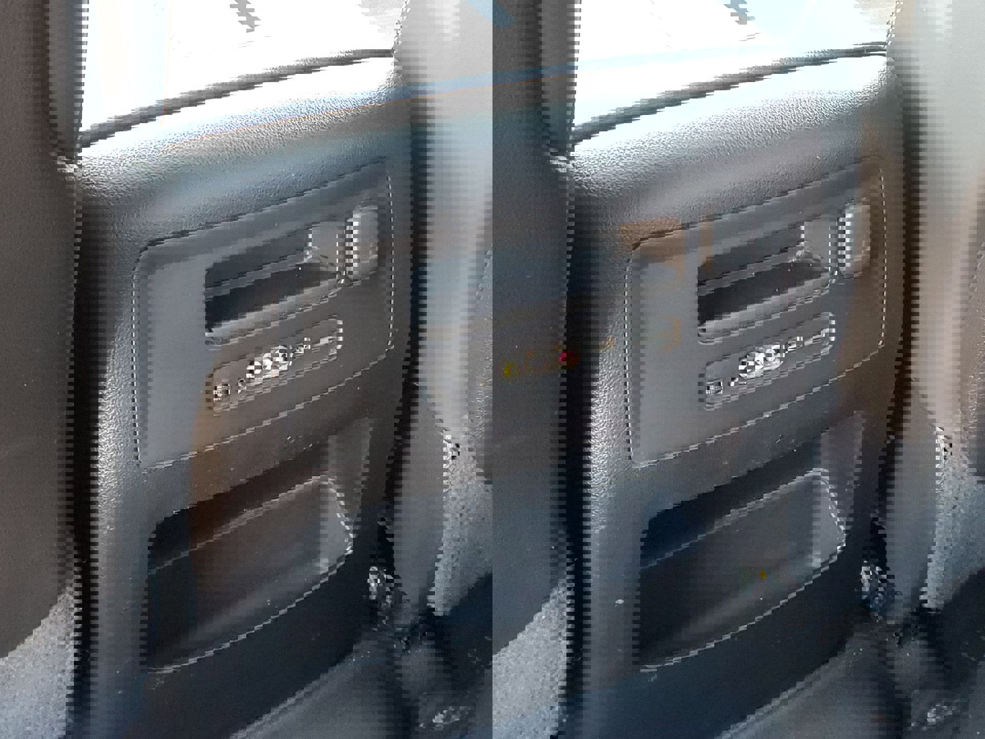 Used 2015 GMC Sierra 2500 Denali image 76