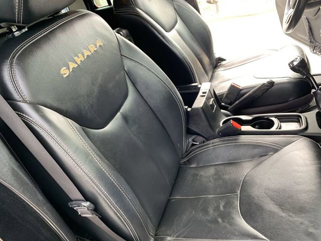 Used 2013 Jeep Wrangler Unlimited Sahara w/ Dual Top Group image 27